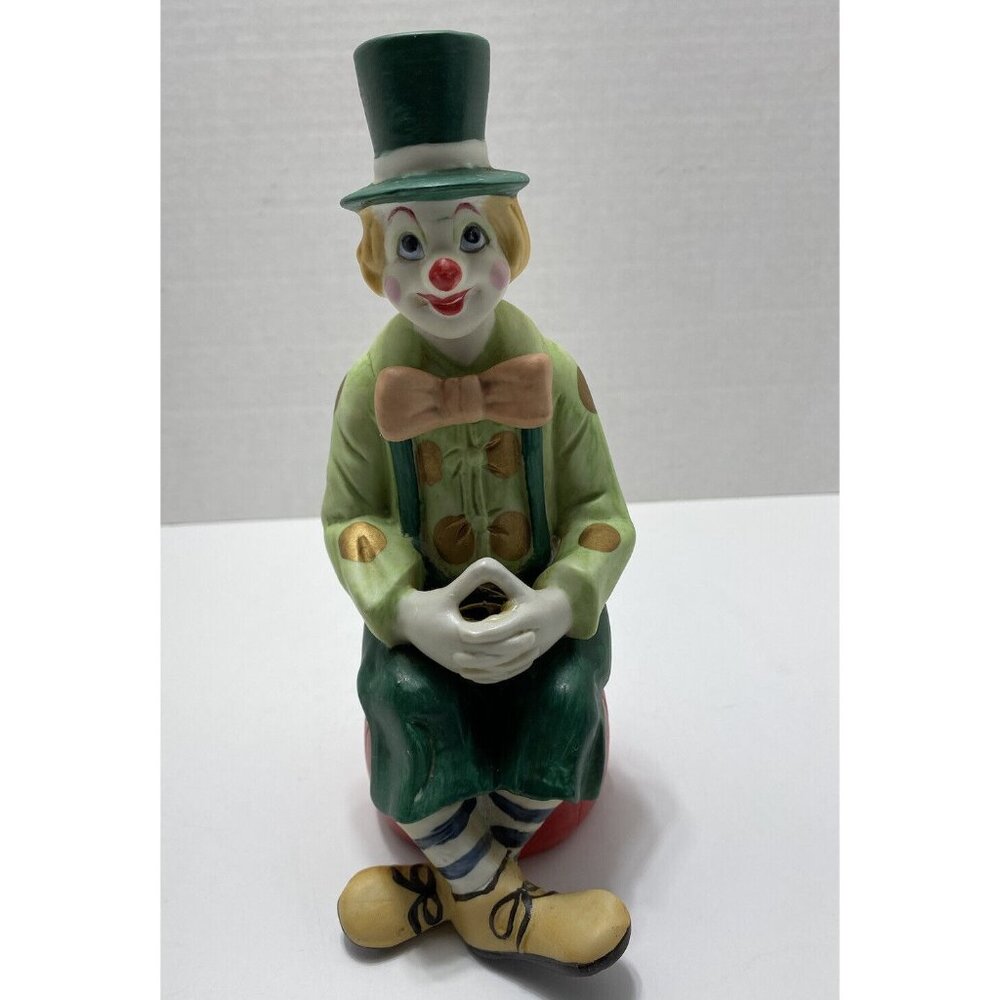 Enesco Vintage 1981Collection Porcelain Clown Red Ball Circus Statue Figurine 8”